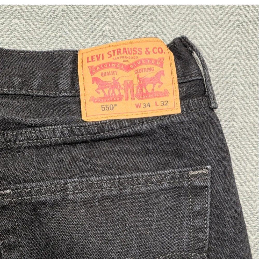 Levis 550 Relaxed‎ Fit Black Jeans Mens 34x32 Tapered Leg Denim 00550-0260
